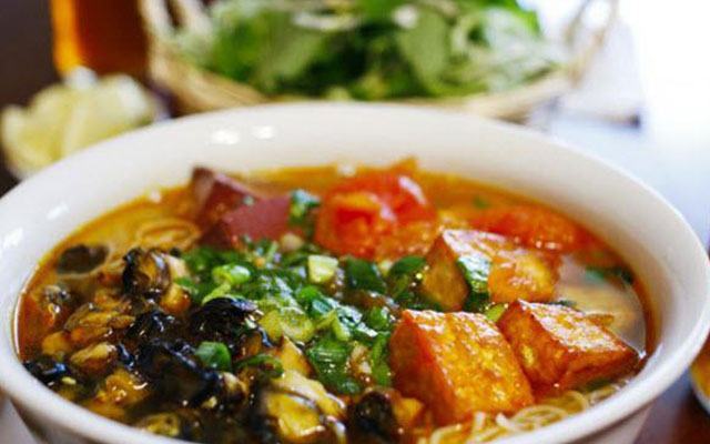 Ba Giao snail noodle soup