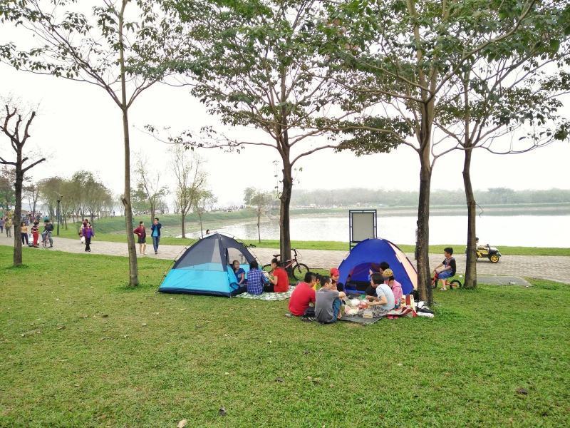 Camping at Yen So Park