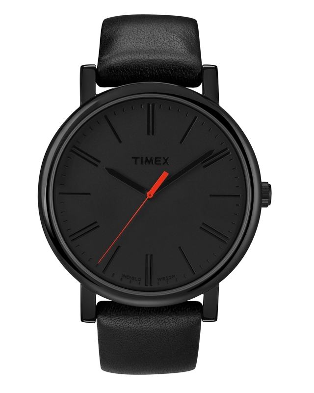 Timex Men's Easy Reader Originals Black with the main color tone is black but extremely prominent. With the strap material made of leather, it will make the owner feel very comfortable and easy going. Not picky about skin color, not picky about age, Timex is suitable for everyone. Price is more than 1 million / unit.