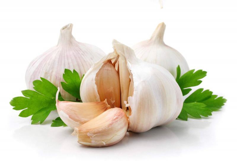 The fastest effective way to treat back acne with garlic