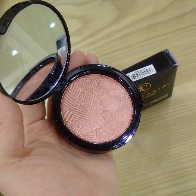 Anastasia Beverly Hills Illuminator Highlighter