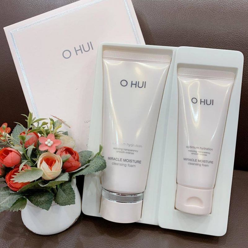 Ohui Miracle Moisture Cleansing Foam