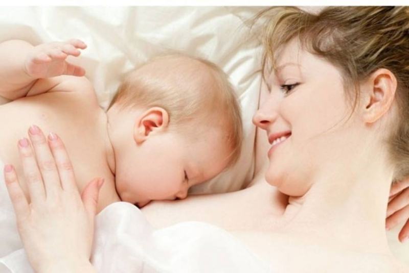 Breastfeeding lying down