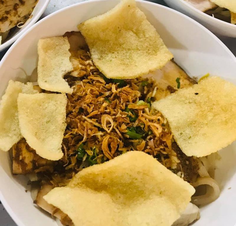 47 Nguyen Trai - Quang Cao Lau noodles