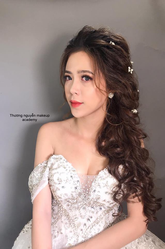 Thuong Nguyen Make up (Quang Thao Wedding Dress)