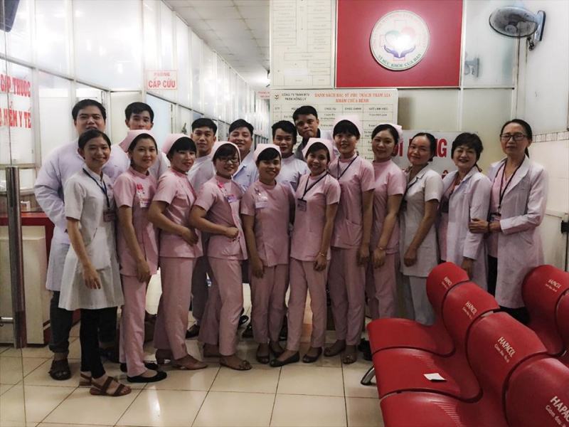 The team of doctors and medical staff of the clinic