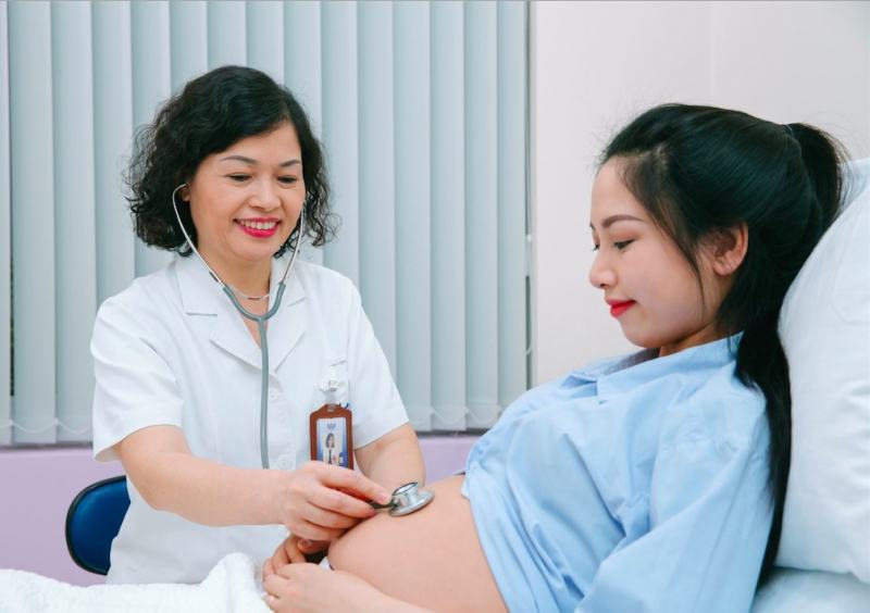 Examination and ultrasound to detect early pregnancy