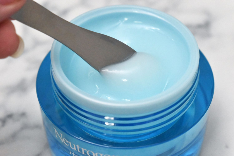 The texture of the product Neutrogena Hydro Boost Water Gel