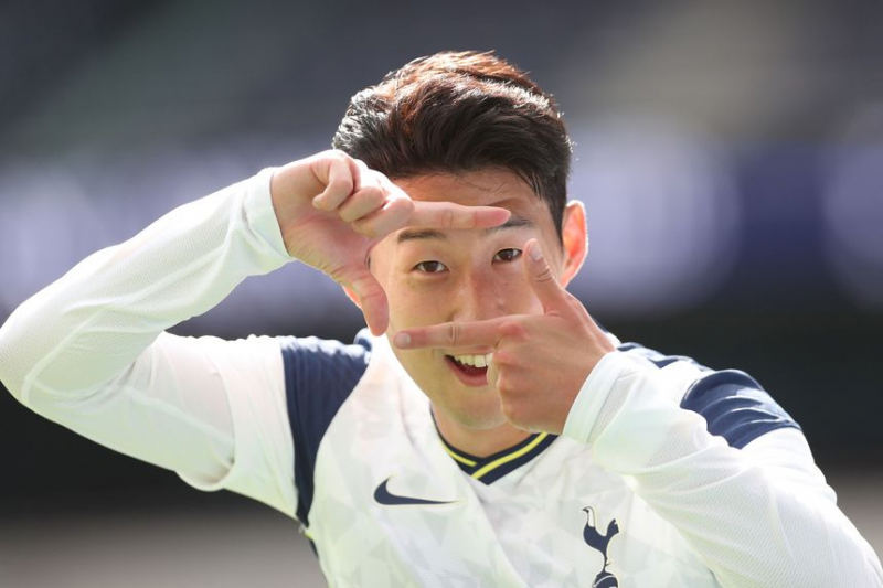 Heung Min Son shoots well with both feet