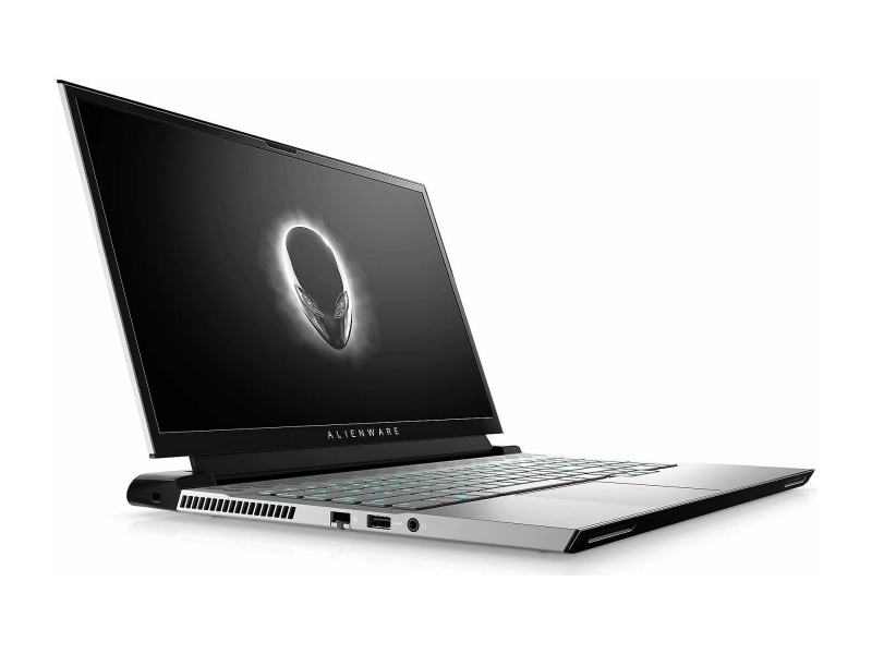 Alienware m17 R3 with Beautiful Design, Handy on the Go