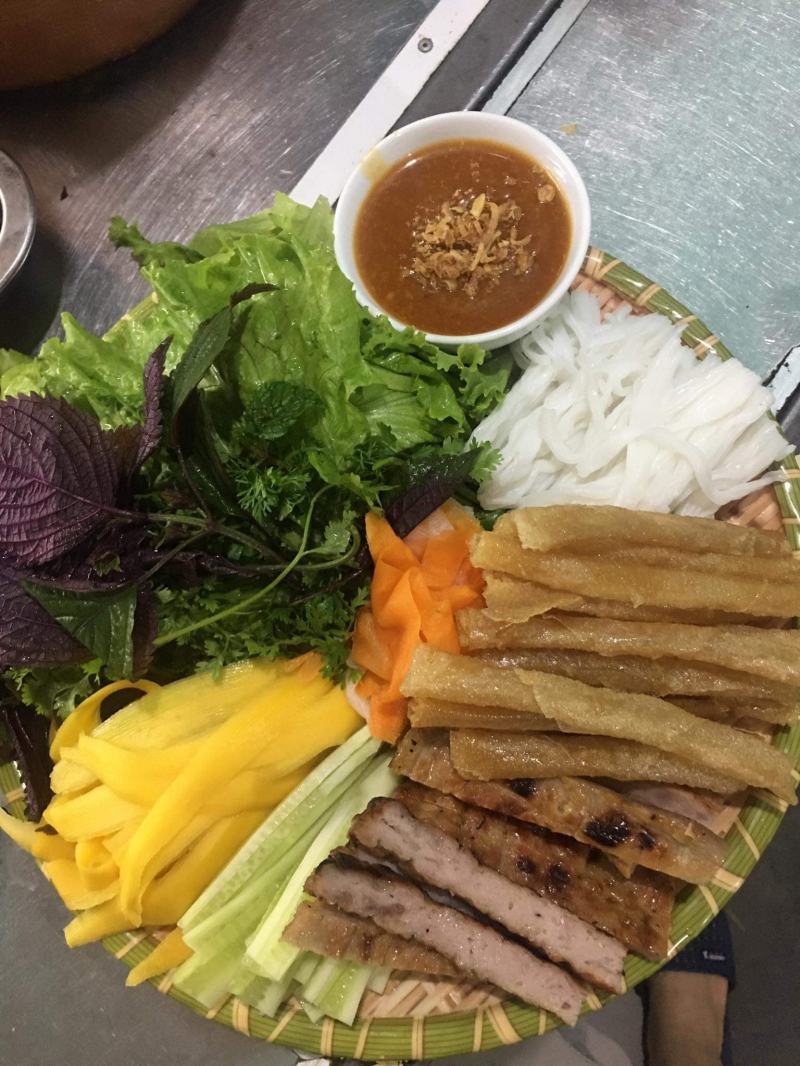 Sister Chip Restaurant - Nha Trang Grilled Spring Rolls & Bun Dau Met