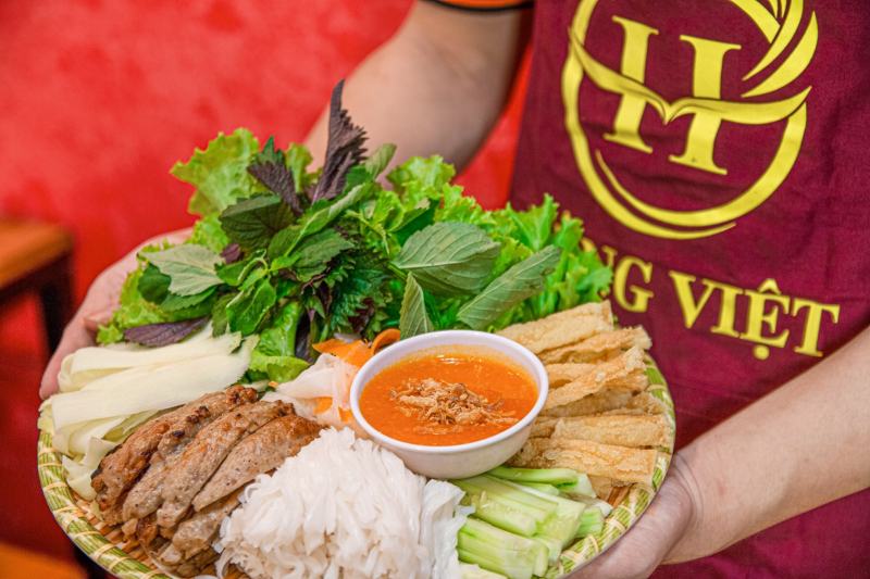 Hung Viet - Nha Trang Grilled Spring Rolls