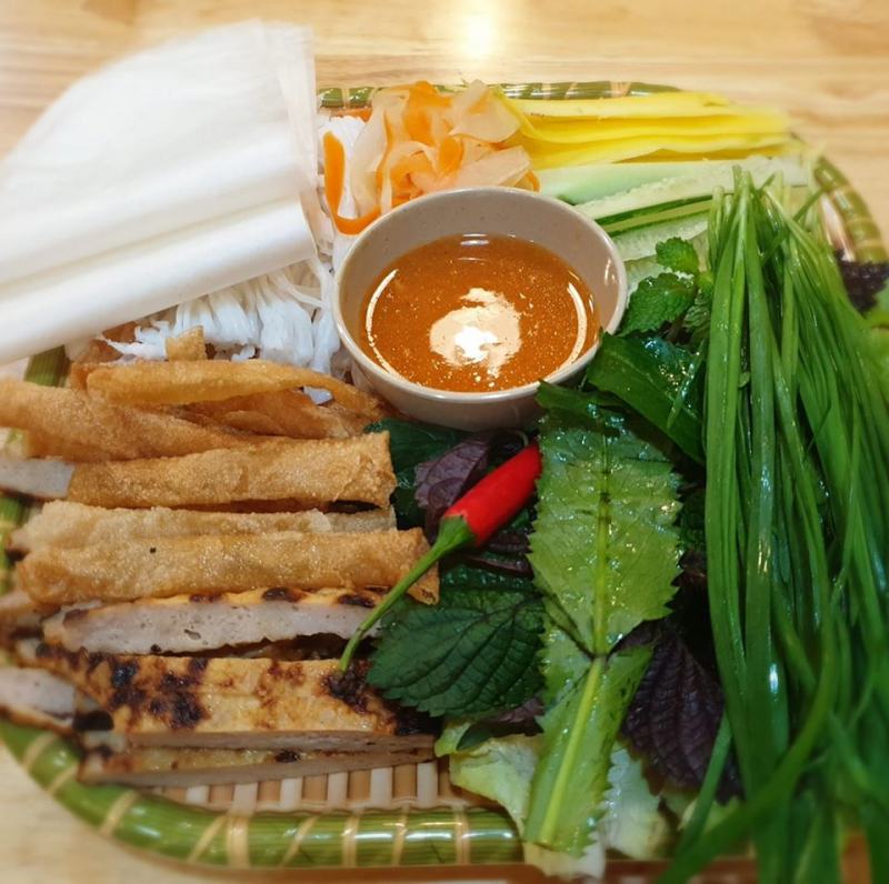 Happy grilled spring rolls