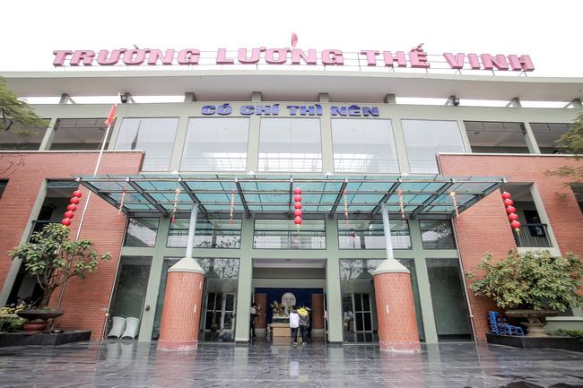 Luong The Vinh Tourism High School
