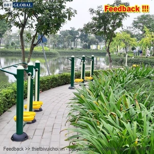 Outdoor double aerial walker