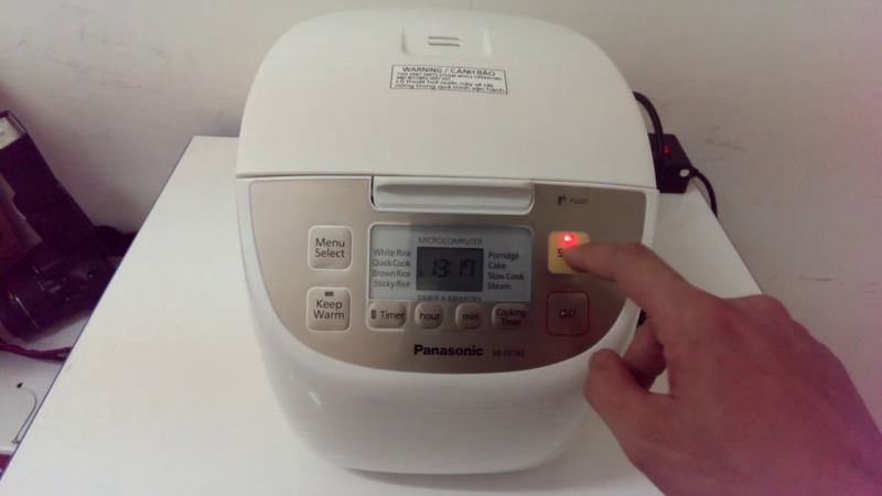 Panasonic SR-DE183WRA electronic rice cooker - 1,8 Liters capacity