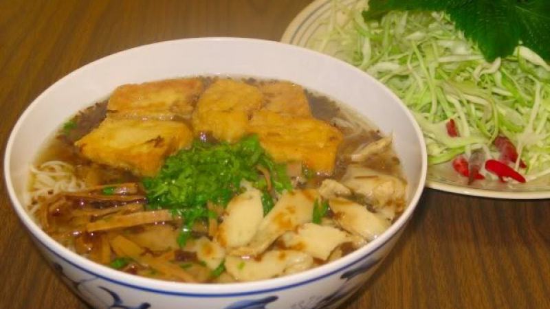 Vegetarian sour bamboo shoot vermicelli