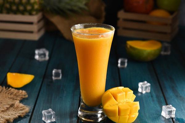 Dubbed the "king of fruits", mango contains abundant polyphenols that have anti-cancer effects against colon, breast, lung, white blood cells and prostate cancer.