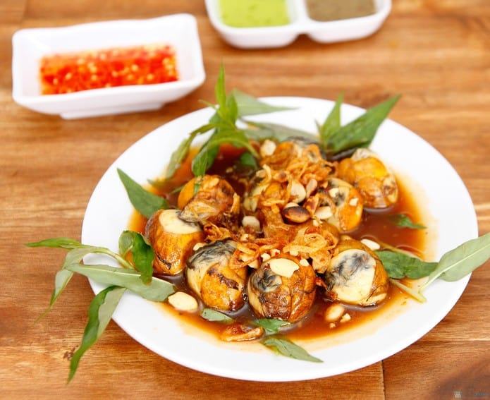 Stir-Fried Quail Eggs With Tamarind Ly Tu Trong