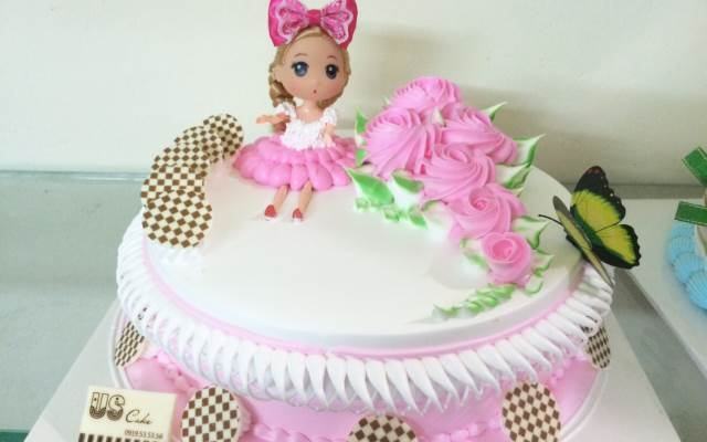 Beautifully decorated cake