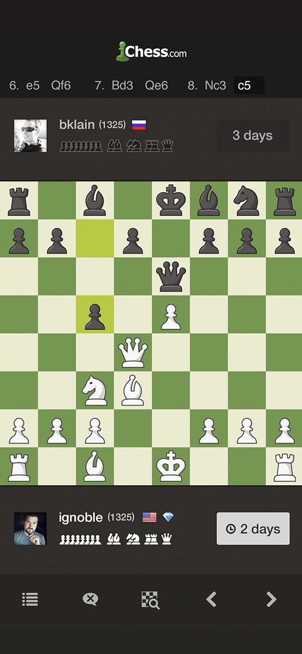 Chess mobile game