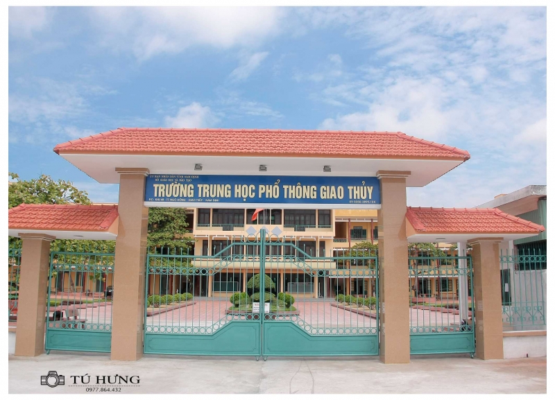 Giao Thuy High School