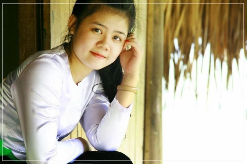 Muong So's daughter With a pretty face