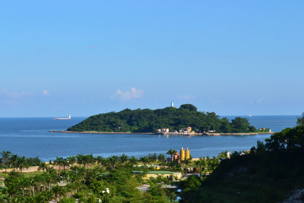 Hon Dau Island