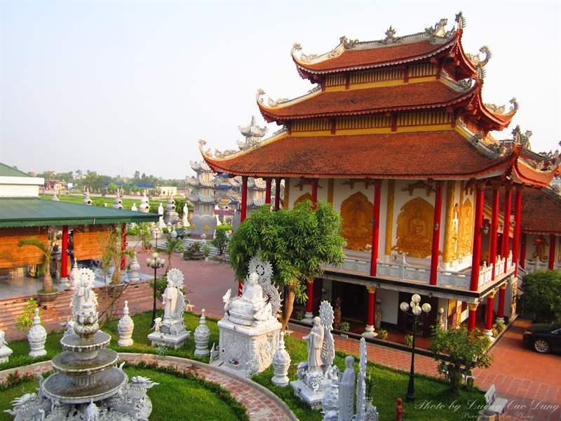 Cao Linh Temple