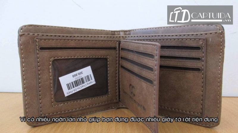Men's wallets at Captuida Men's Shop are diverse in designs