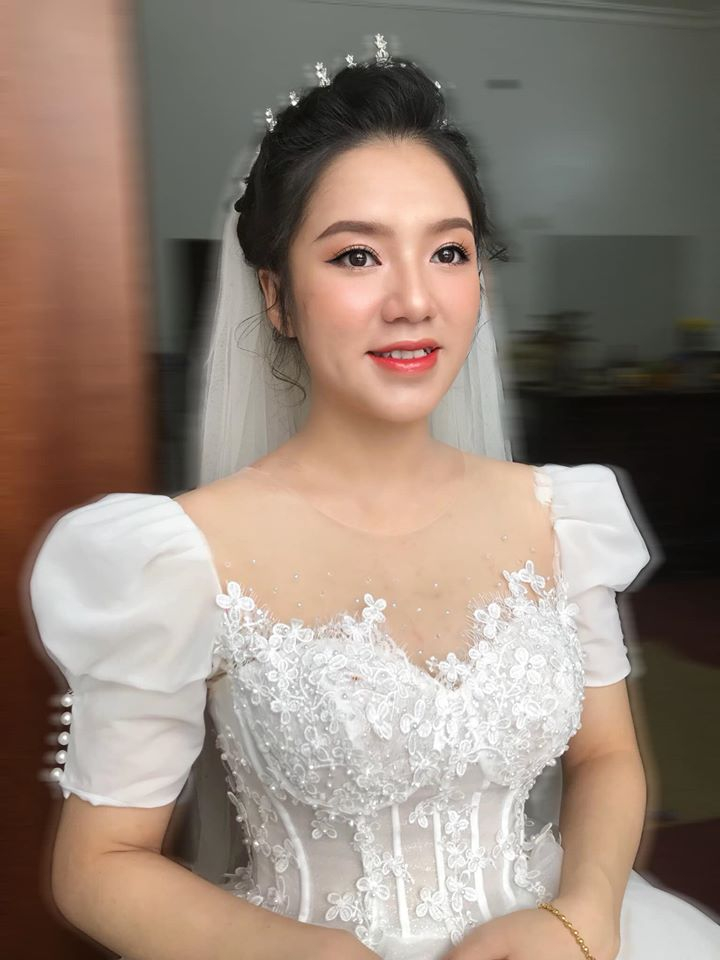 Phuong Thuy Makeup (LeeManh Wedding)