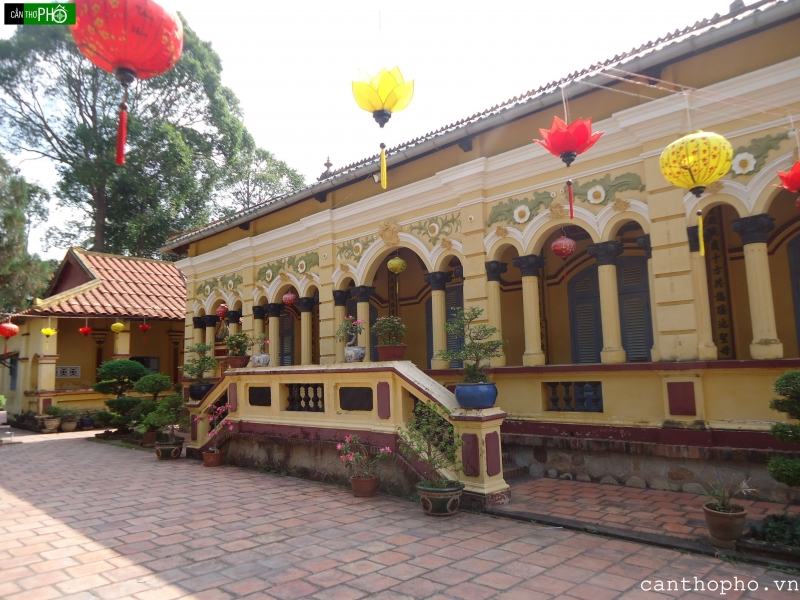 Nam Nha Temple