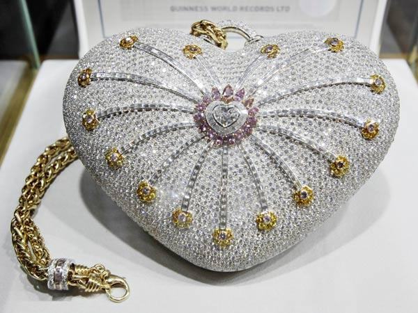 Mouawad's thousand and one night diamond wallet