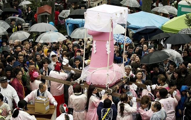The Steel Penis Festival at Kanayama Shrine