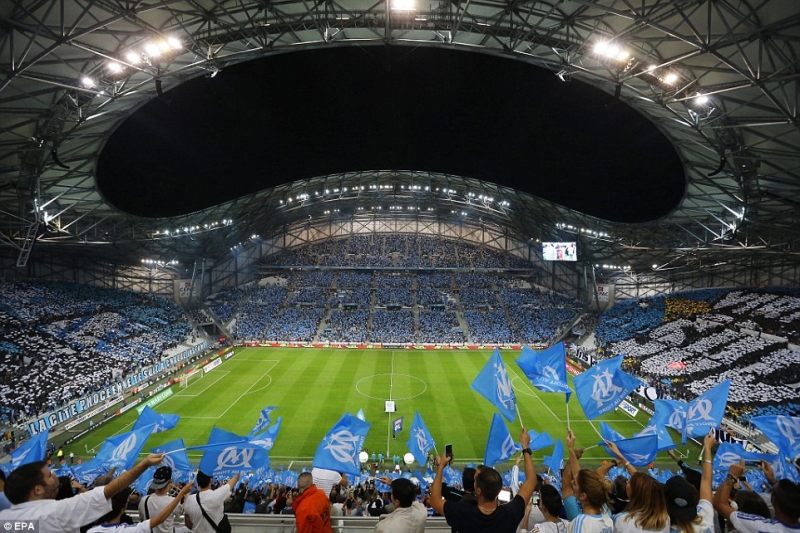 The excitement in the stands of the Stade Velodrome