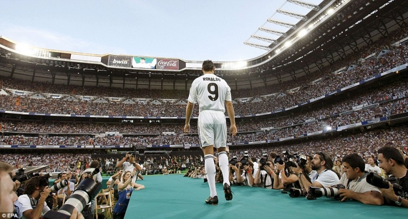 Santiago Bernabeu debut date Cristiano Ronaldo