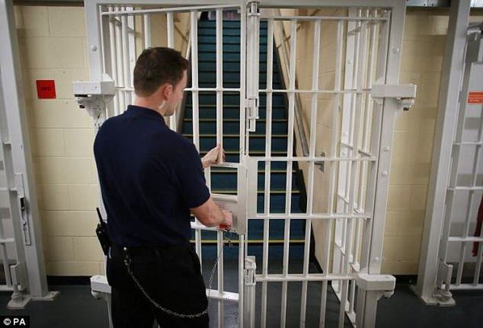 Many prisons have to close due to lack of prisoners