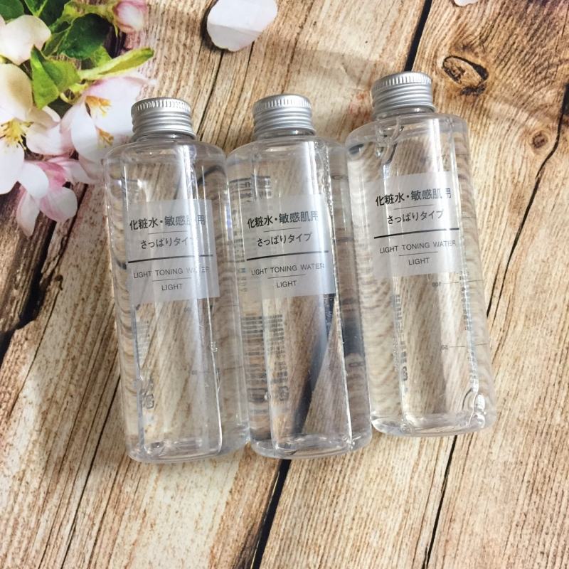 Muji Light Toning Water High is a product suitable for many skin types