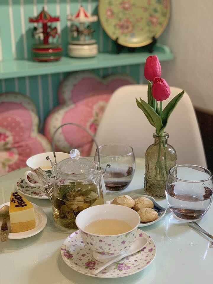 AnTea Tearoom is one of the cafes combined with cakes that attracts a large number of customers