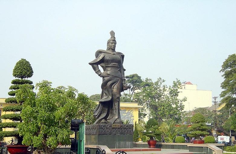 Statue of General Le Chan
