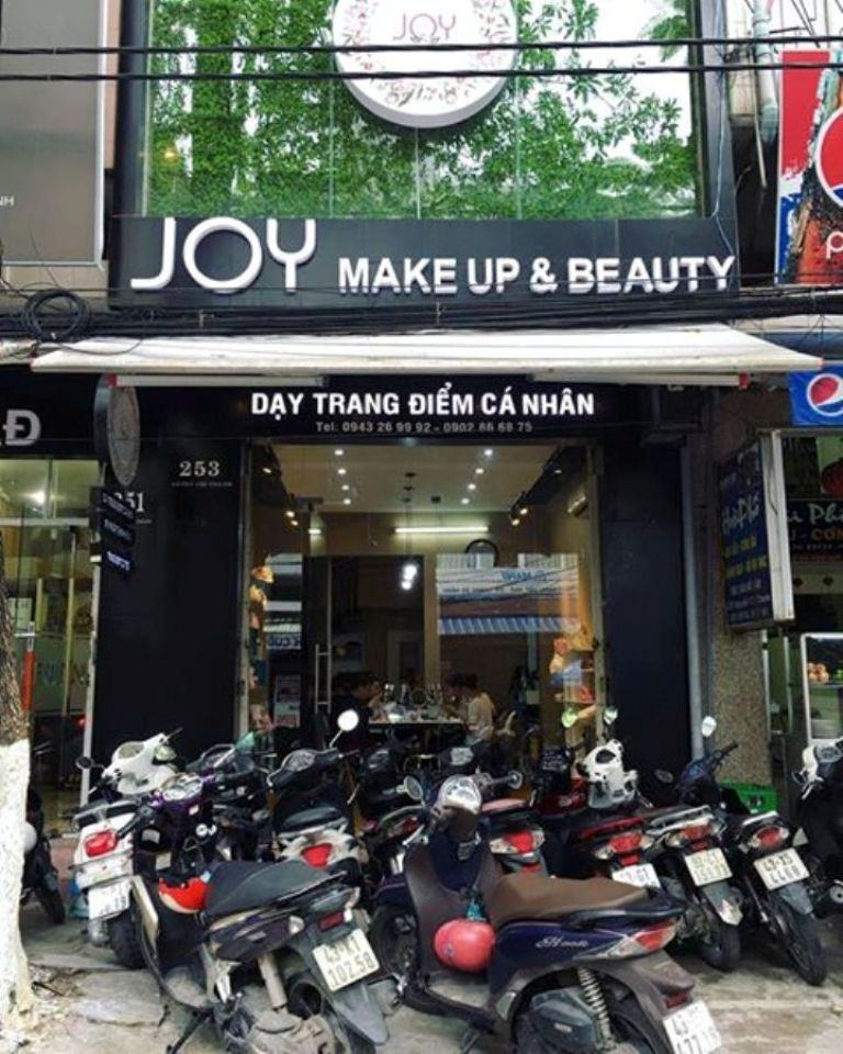 One day at Joy make up & beauty