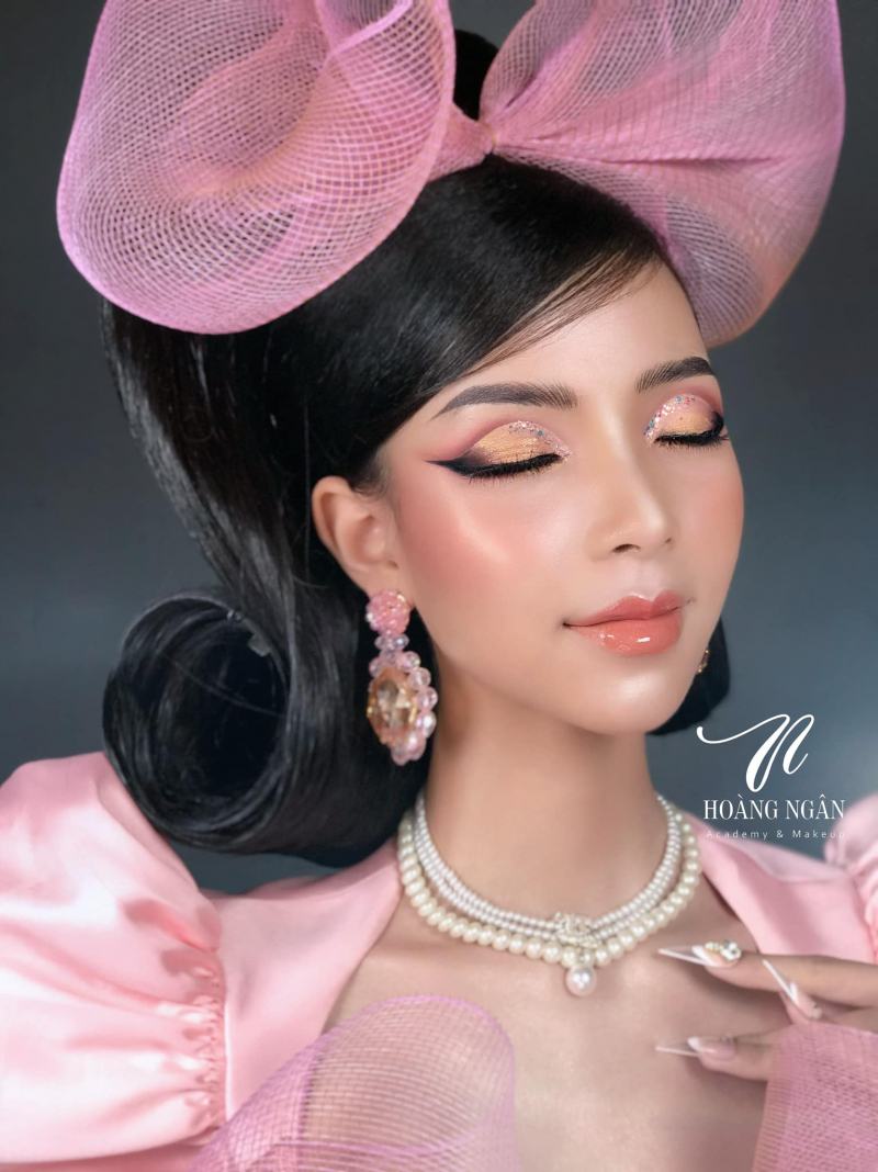 Hoang Ngan Make-Up Store