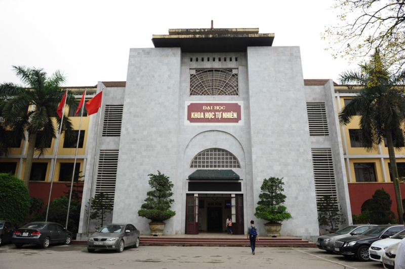 The front gate of Hanoi University of Natural Sciences