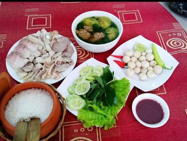 Vietnamese Com Nieu Restaurant