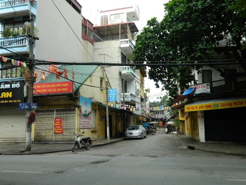 Dong Mac Street