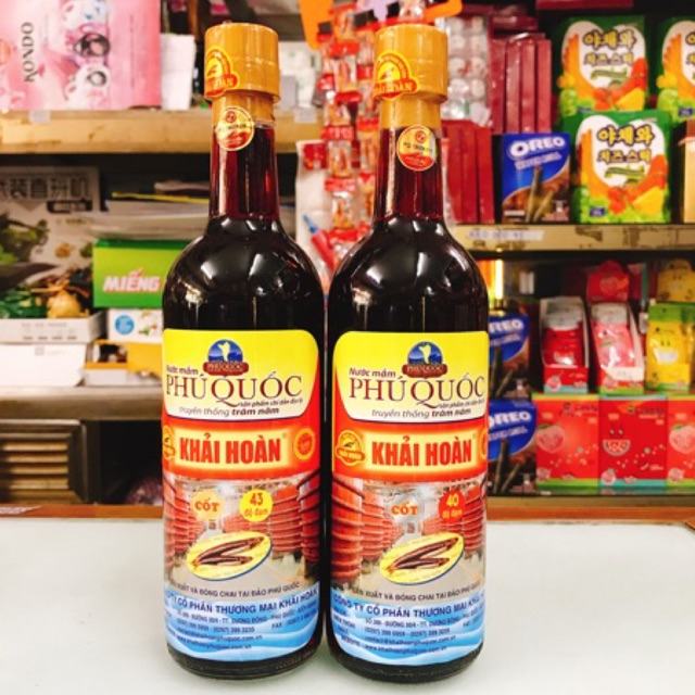 Phu Quoc Khai Hoan fish sauce has more than 06 types of fish sauce with 40 degrees of protein and over 40 degrees of protein