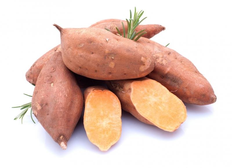 Sweet potatoes not only help pregnant mothers reduce the possibility of constipation but also help the baby develop healthy, strong skin right from the womb.