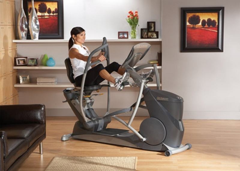 Beauty with home exercise machines