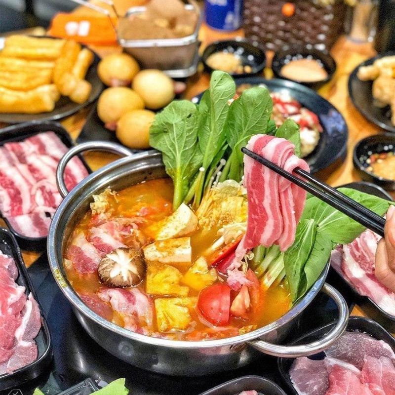 Phan Hot Pot - Buffet of Australian beef eat until it's time to crawl