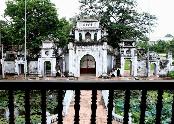 Ritual Gate of Boi Khe Pagoda, also known as Ngu Khong Mon